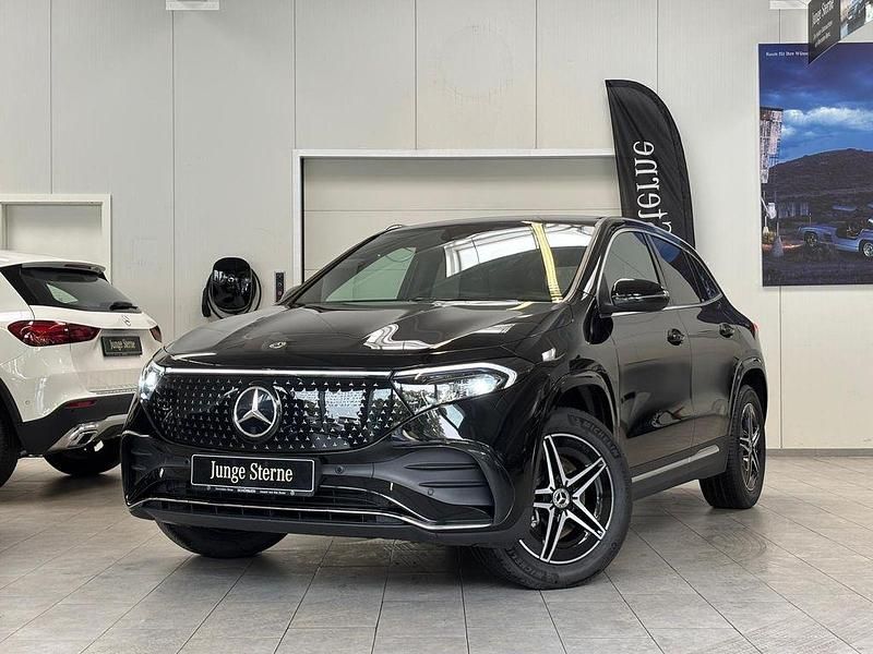 Lack kosmosschwarz Gebraucht 2024 Mercedes EQA250+ AMG SUV | 37.680 € (Superpreis) - Bild 1/4