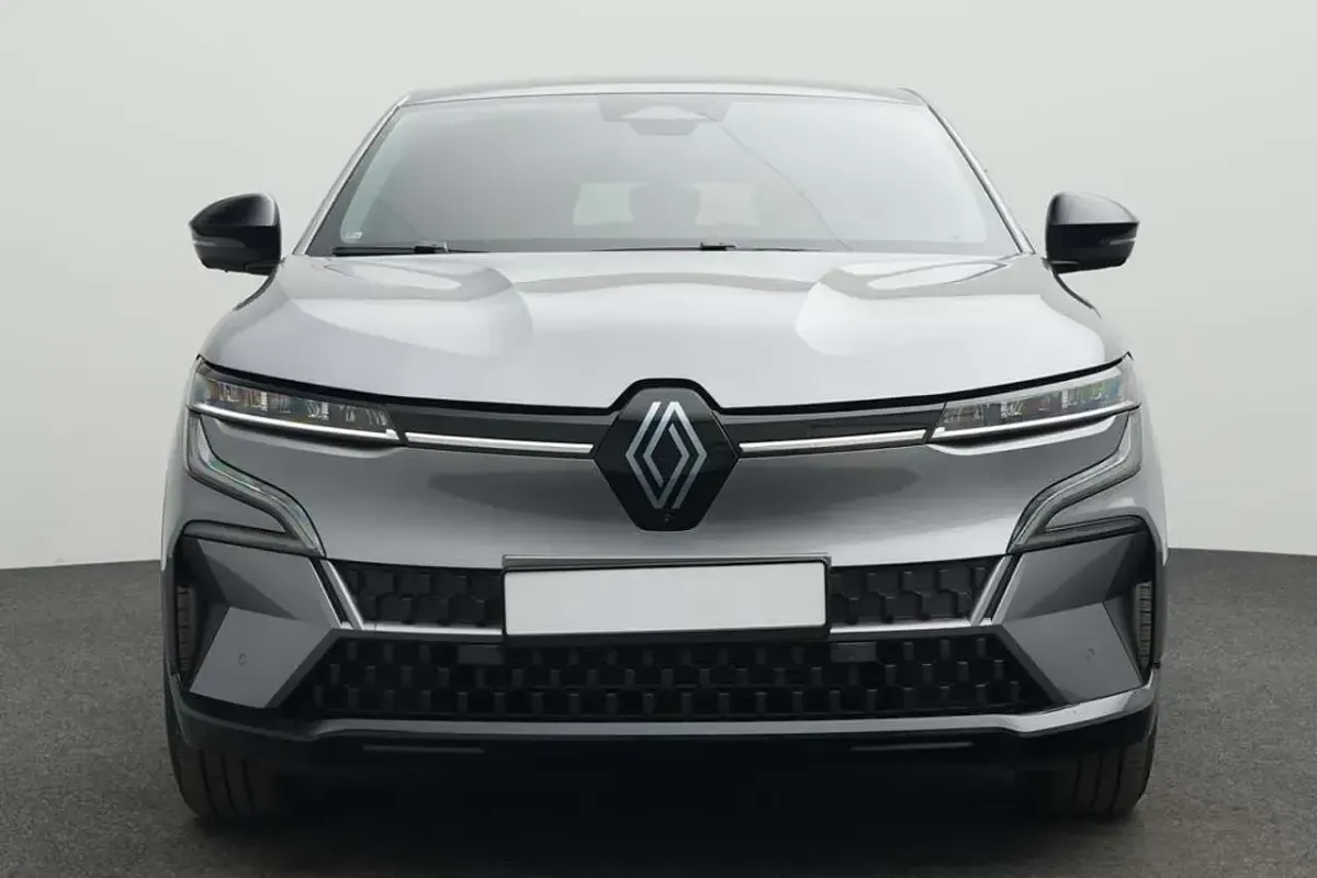 Ny Renault Megane E-Tech Komfort 160 kW (218 HK) 2026 Grå Sedan