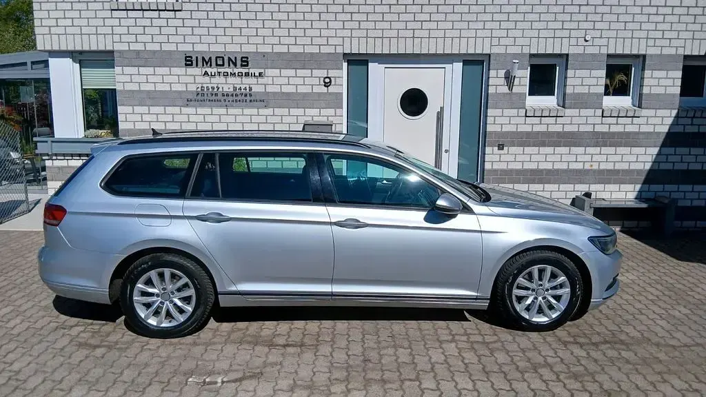 Gebraucht VW Passat Trendline 120 PS (88 kW) 2016 Silber Kombi