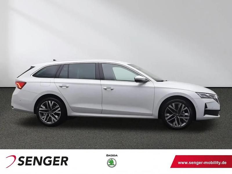 Weiß Neu 2025 Skoda Octavia Tour Kombi | 42.490 € (Teuer) - Bild 1/1