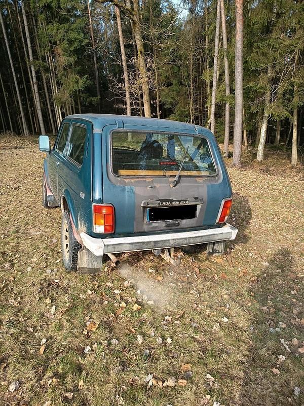 Gebraucht Lada niva 81 PS (59 kW) 2006 Grün SUV