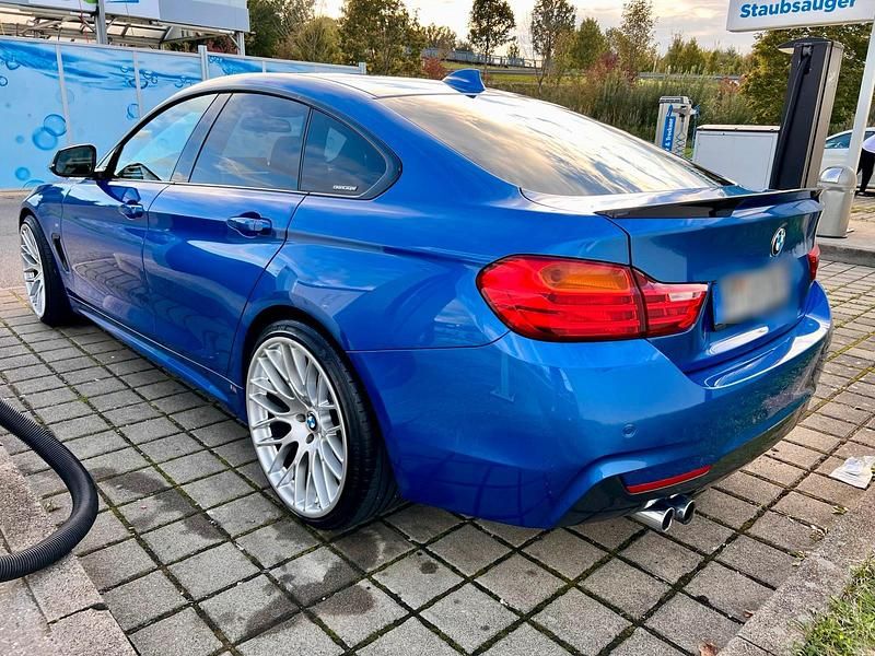 Blau Gebraucht 2015 BMW 428 Gran Coupé M Sport Coupé | 24.000 € (Fairer Preis) - Bild 1/4