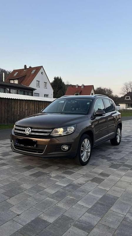Gebraucht VW Tiguan Sportline 140 PS (102 kW) 2011 Braun SUV