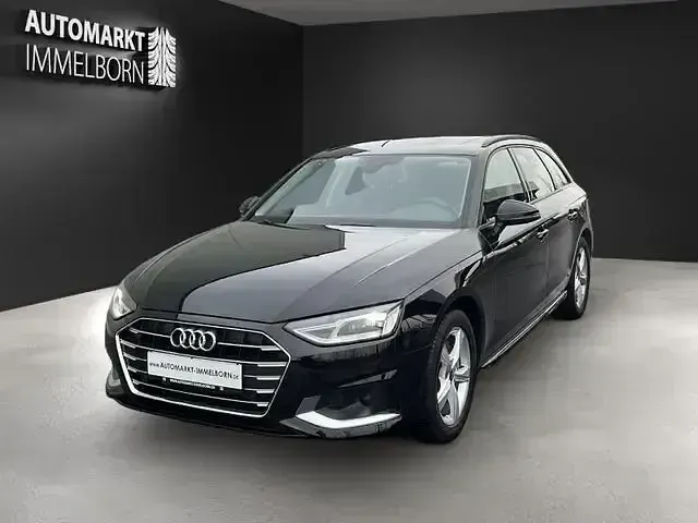 Second-hand Audi A4 Advanced 204 CP (150 kW) 2022 Negru Berlinǎ