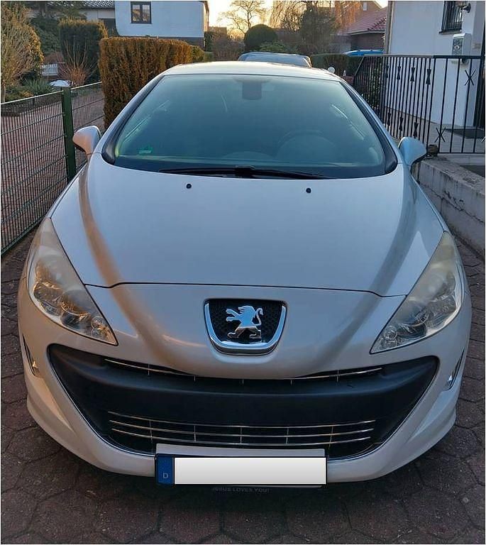 Gebraucht Peugeot 308 CC Platinum 156 PS (114 kW) 2010 Weiß Cabrio