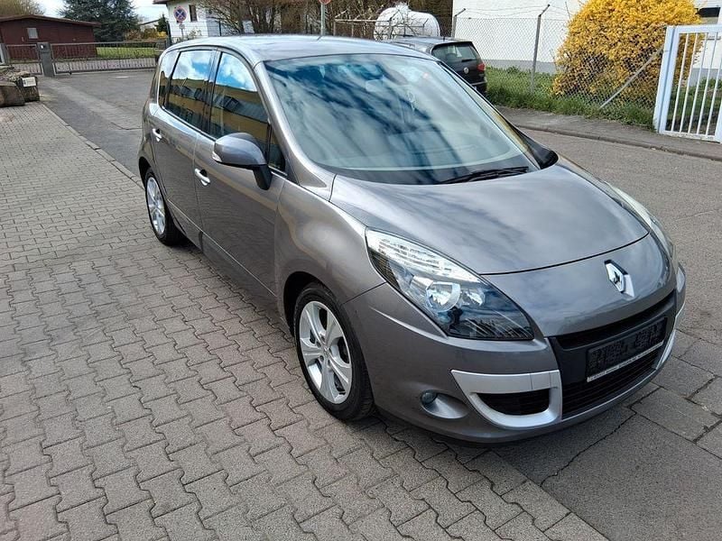 Gebraucht Renault Scénic III Dynamique 131 PS (96 kW) 2010 Grau Van / Kleinbus