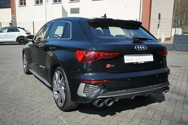 Gebraucht Audi S3 Ambiente 310 PS (228 kW) 2021 Schwarz Limousine