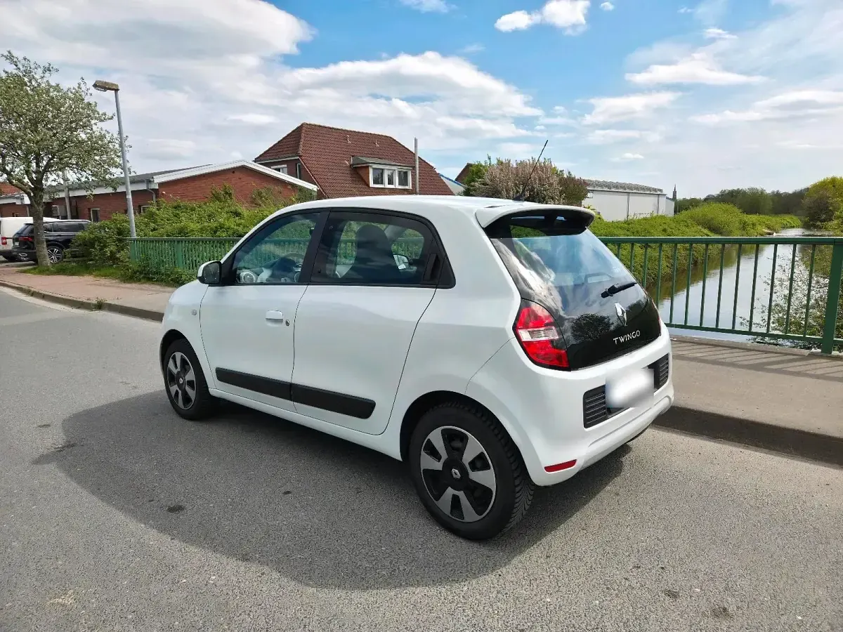 Gebraucht Renault Twingo SE 71 PS (52 kW) 2016 Weiß Kleinwagen