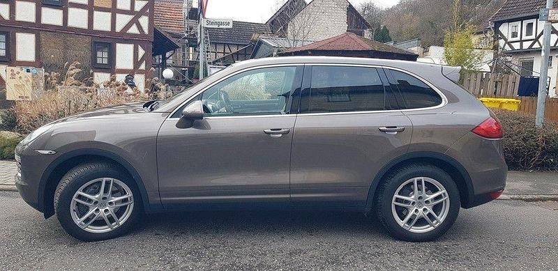 Gebraucht Porsche Cayenne 245 PS (180 kW) 2012 Braun SUV
