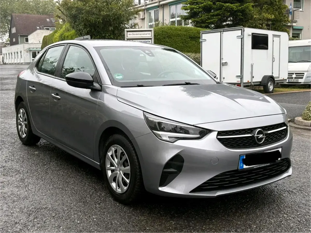 Używany Opel Corsa 75 KM (55 kW) 2021 Szary Hatchback
