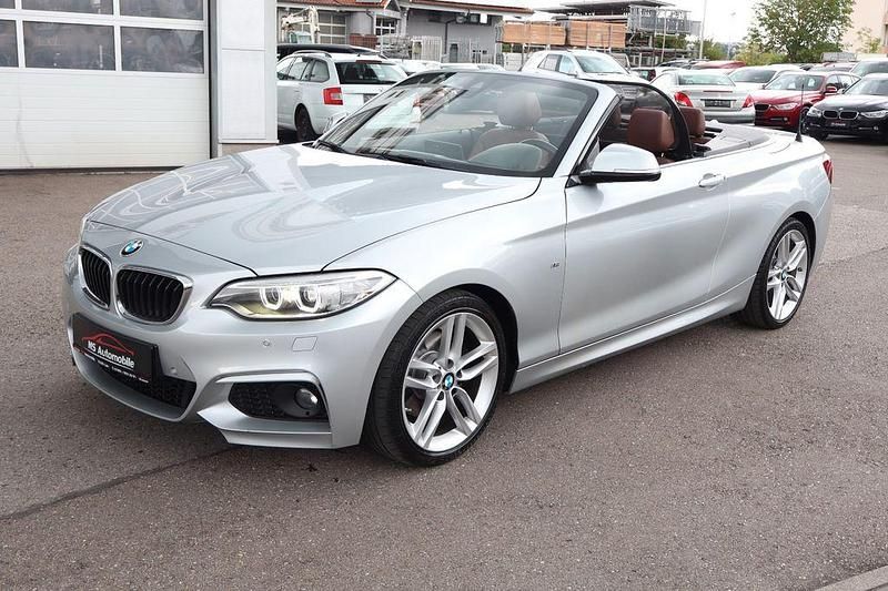 Glaciersilber metallic Gebraucht 2015 BMW 220 M Sport Cabrio | 17.900 € (Fairer Preis) - Bild 1/4