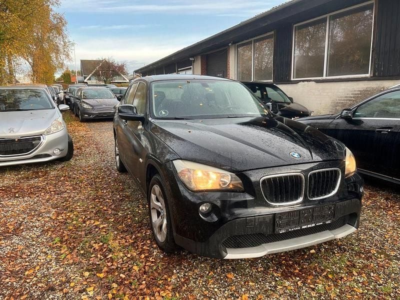 Schwarz Gebraucht 2010 BMW X1 SUV | 4.350 € (Guter Preis) - Bild 1/4