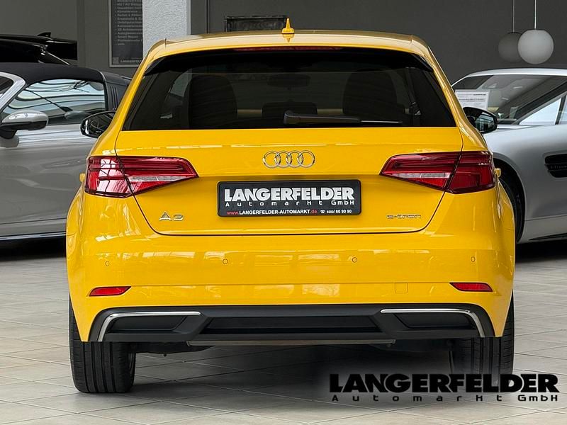 Gebraucht Audi A3 Sport 204 PS (150 kW) 2018 Vegasgelb Limousine