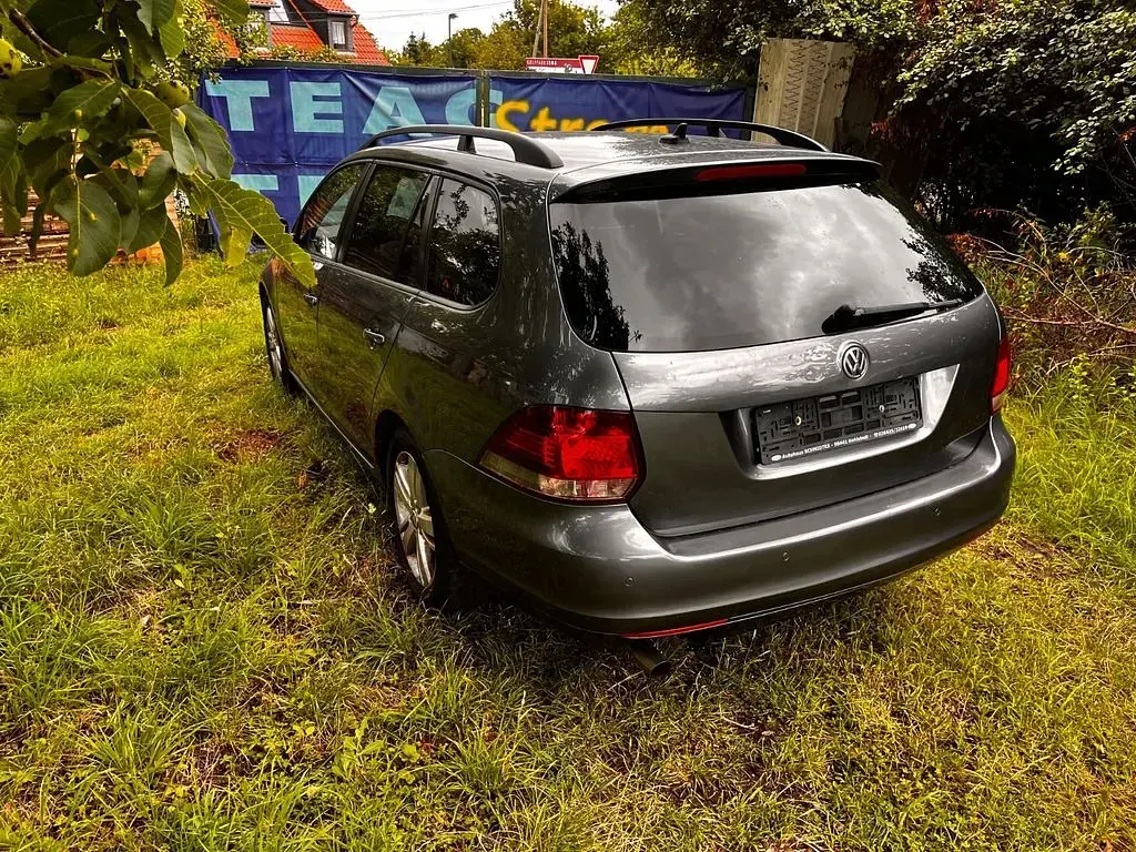 Gebraucht VW Golf VII Match 122 PS (89 kW) 2012 Grau Kombi