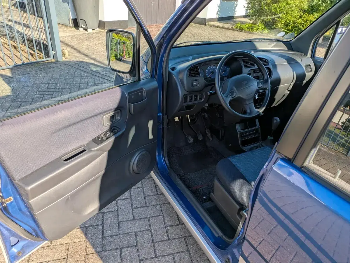Gebraucht Daihatsu Move Plus 56 PS (41 kW) 2003 Blau Van / Kleinbus