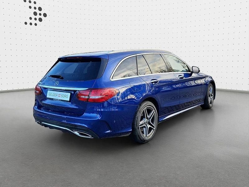 Gebraucht Mercedes C300e 320 PS (235 kW) 2019 Blau Kombi