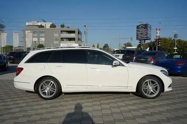 Gebraucht Mercedes C180 156 PS (114 kW) 2013 Weiß Limousine