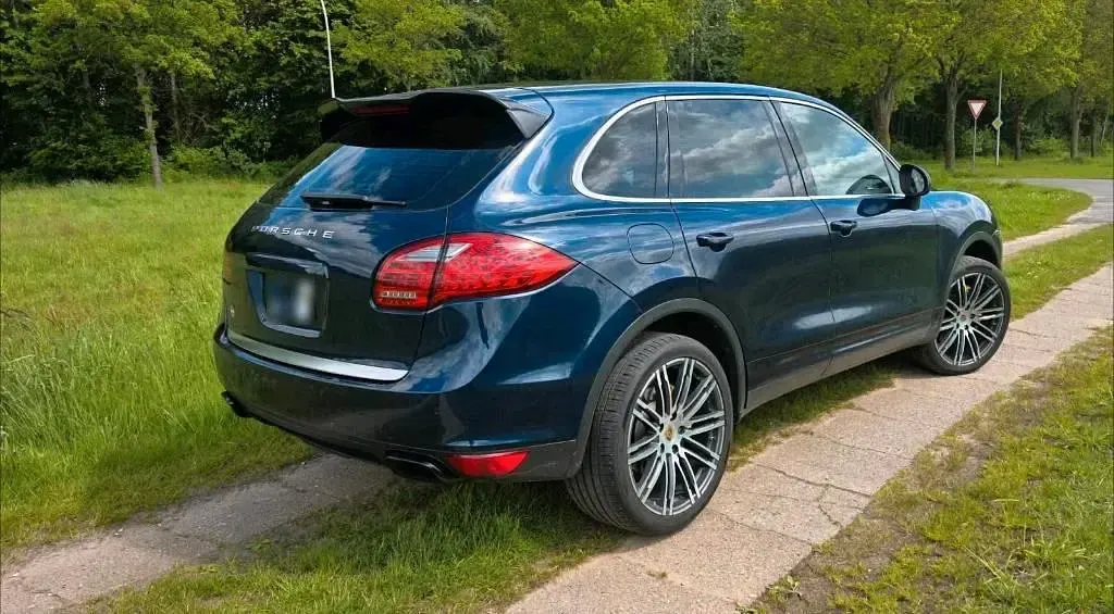 Gebraucht Porsche Cayenne 400 PS (294 kW) 2011 Blau SUV