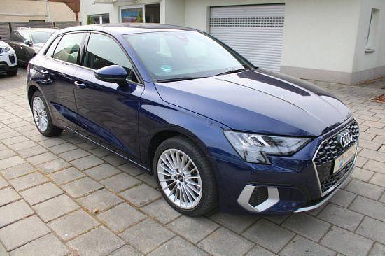 Gebraucht Audi A3 Advanced 204 PS (150 kW) 2023 Navarrablue (metallic) Limousine