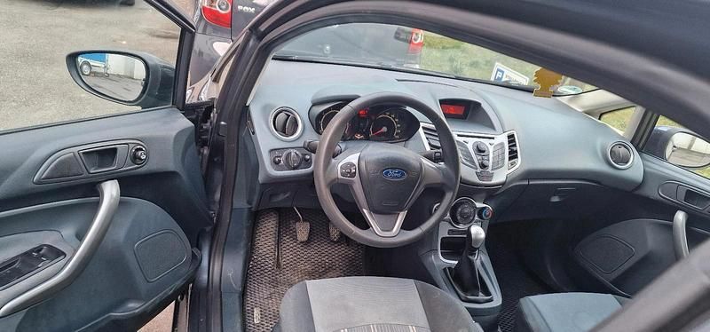 Gebraucht Ford Fiesta 65 PS (47 kW) 2009 Schwarz Kleinwagen