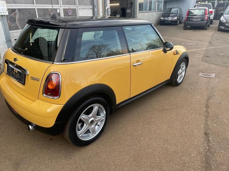 Second-hand Mini Cooper 120 CP (88 kW) 2008 Galben Hatchback