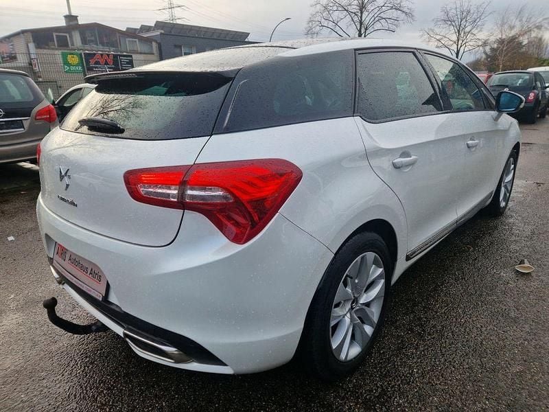 Gebraucht DS Automobiles DS5 So Chic 120 PS (88 kW) 2015 Weiß Kleinwagen