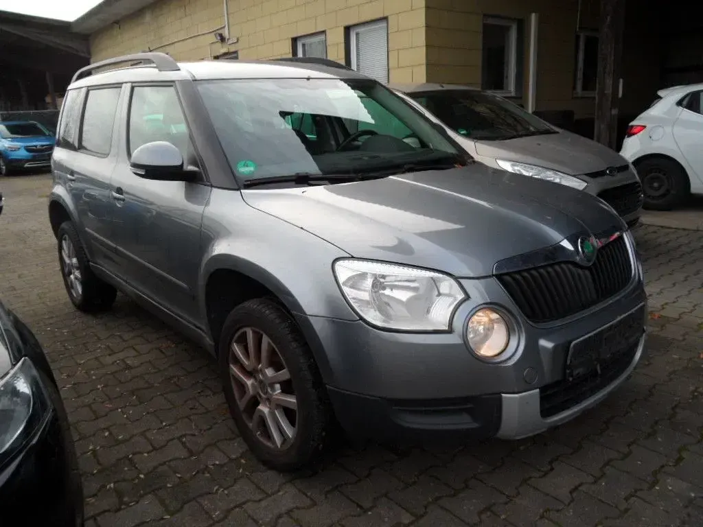 Gebraucht Skoda Yeti 140 PS (102 kW) 2012 Grau SUV