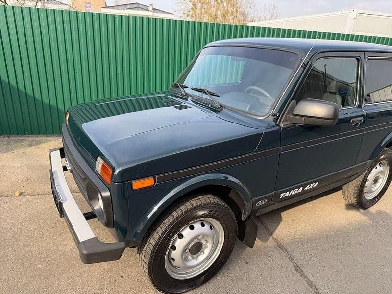 Gebraucht Lada niva 83 PS (61 kW) 2020 Grün SUV