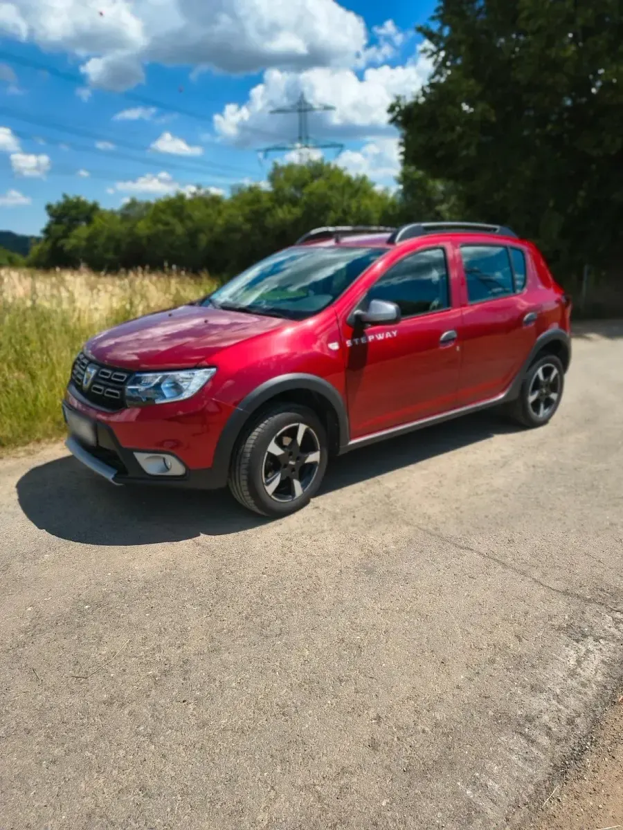 Gebraucht Dacia Sandero Prestige 90 PS (66 kW) 2019 Rot SUV