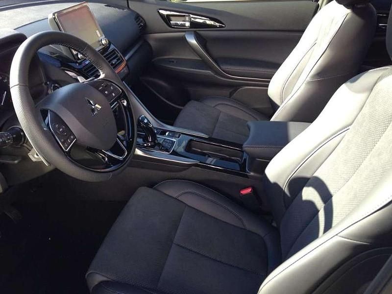 Neu Mitsubishi Eclipse Cross Select 188 PS (138 kW) 2025 Platinumgrau SUV