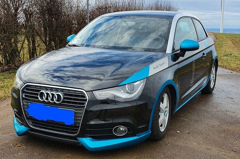 Schwarz Gebraucht 2010 Audi A1 Sport Limousine | 8.900 € (Fairer Preis) - Bild 1/4