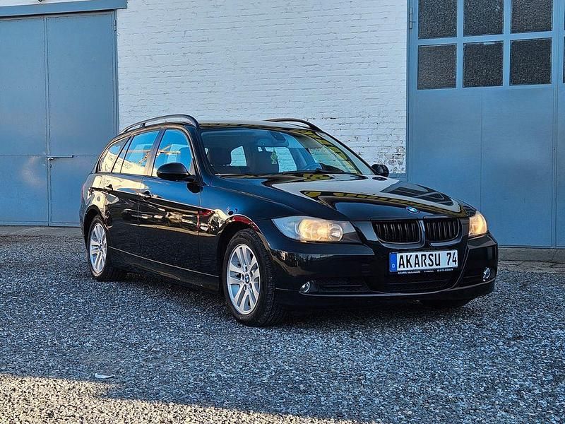 Gebraucht BMW 318 Advantage 122 PS (89 kW) 2007 Schwarz Kombi