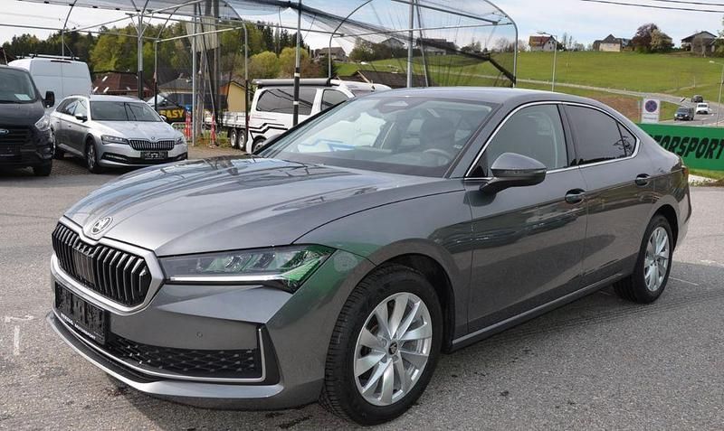 Używany Skoda Superb Selection 150 KM (110 kW) 2025 Szary Sedan/Limuzyna