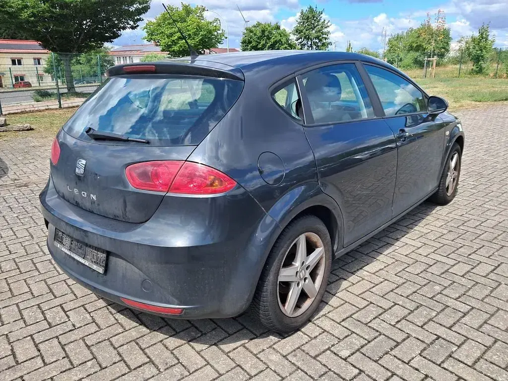Gebraucht Seat Leon Reference 125 PS (91 kW) 2011 Grau Kleinwagen