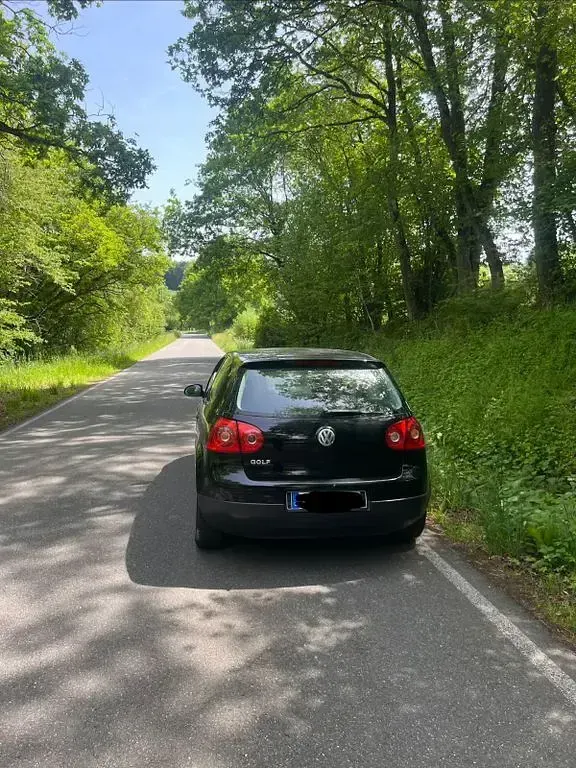 Gebraucht VW Golf IV 75 PS (55 kW) 2005 Schwarz Limousine