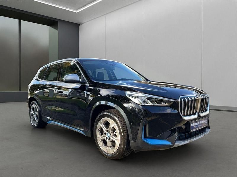 Gebraucht BMW iX1 xLine 230 kW (313 PS) 2023 Schwarz SUV