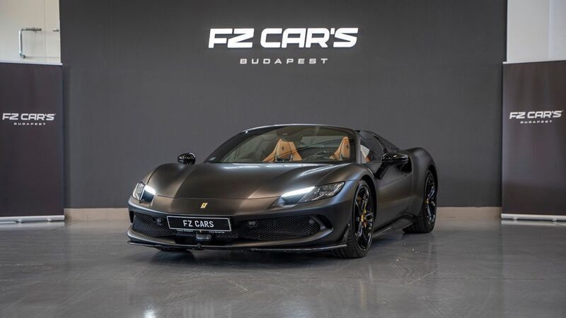Gebraucht Ferrari 296 840 PS (617 kW) 2024 Schwarz Cabrio