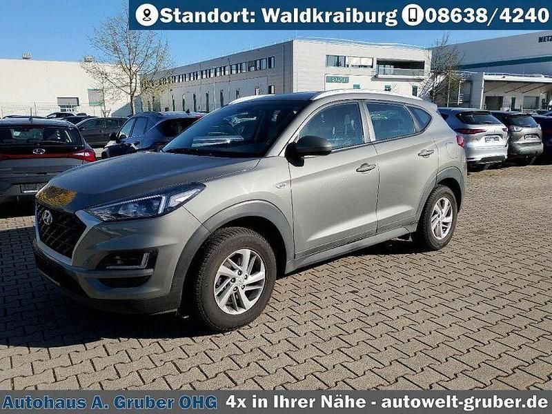 Gebraucht Hyundai Tucson 132 PS (97 kW) 2020 Grau SUV