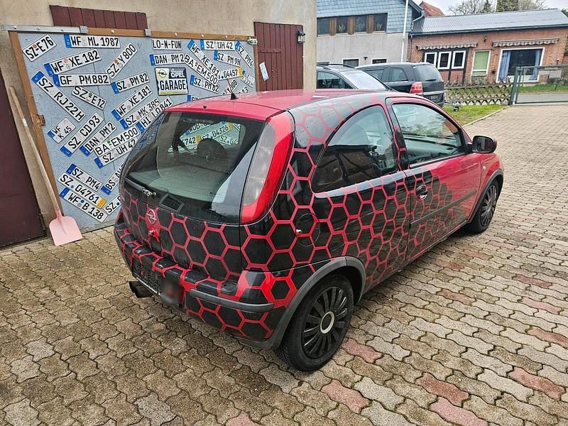 Gebraucht Opel Corsa 60 PS (44 kW) 2004 Rot Kleinwagen
