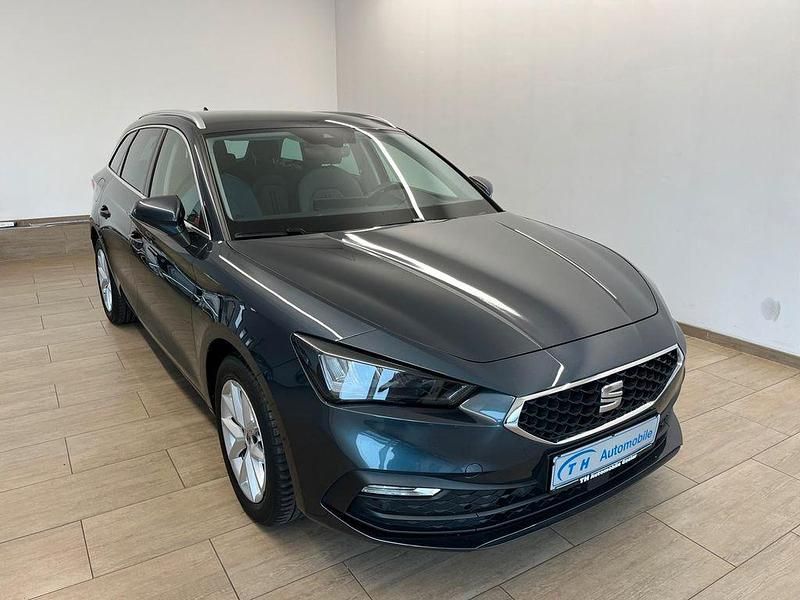 Grau Gebraucht 2022 Seat Leon Style Kombi | 18.950 € (Guter Preis) - Bild 1/4