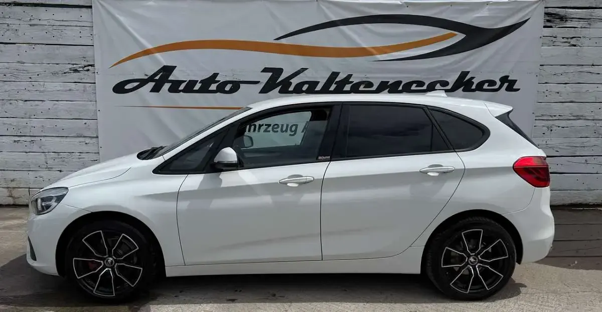 Gebraucht BMW 218 Sport Line 136 PS (100 kW) 2015 Alpinweiss iii Van / Kleinbus
