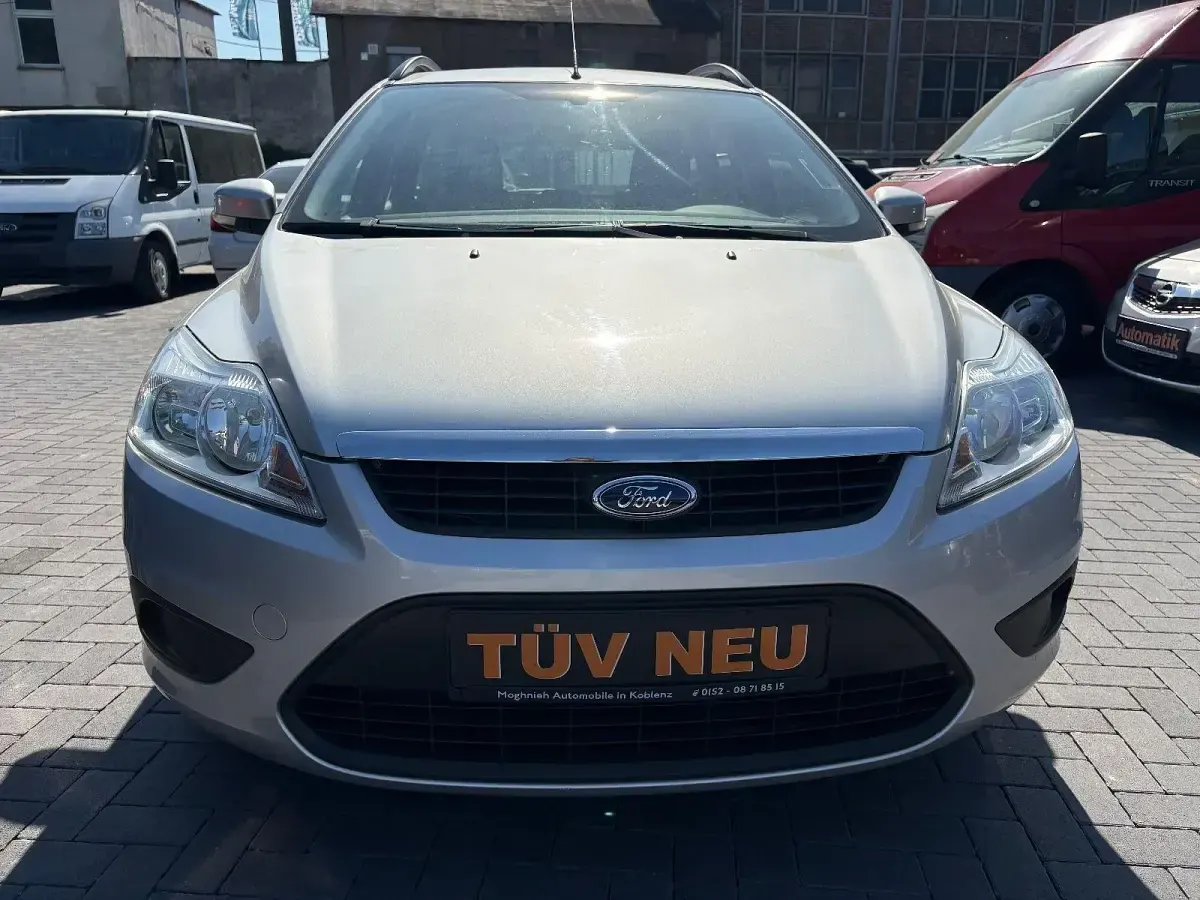 Gebraucht Ford Focus Style 101 PS (74 kW) 2009 Silber Kombi