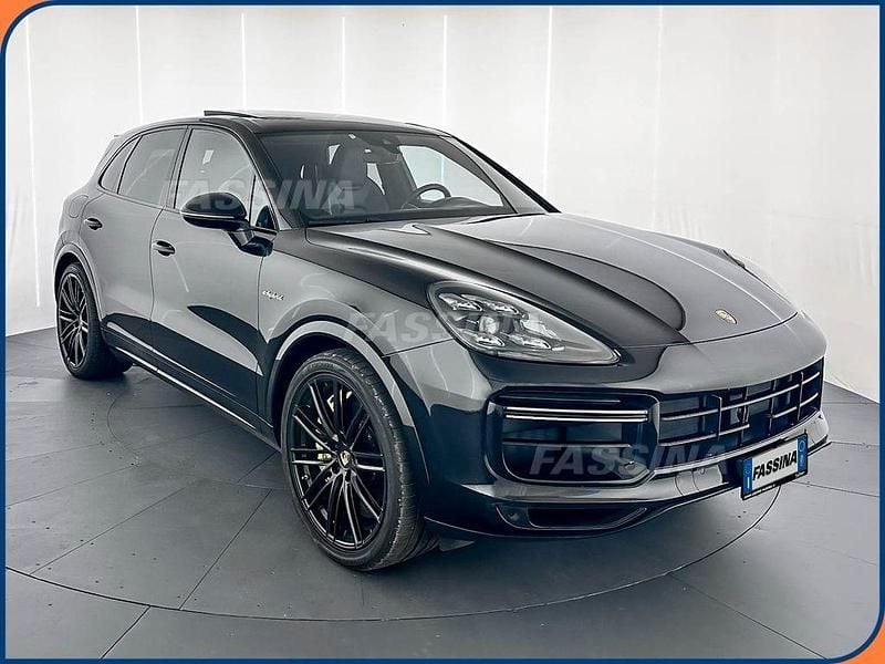 Schwarz Gebraucht 2020 Porsche Cayenne Turbo S SUV | 92.800 € (Fairer Preis) - Bild 1/4