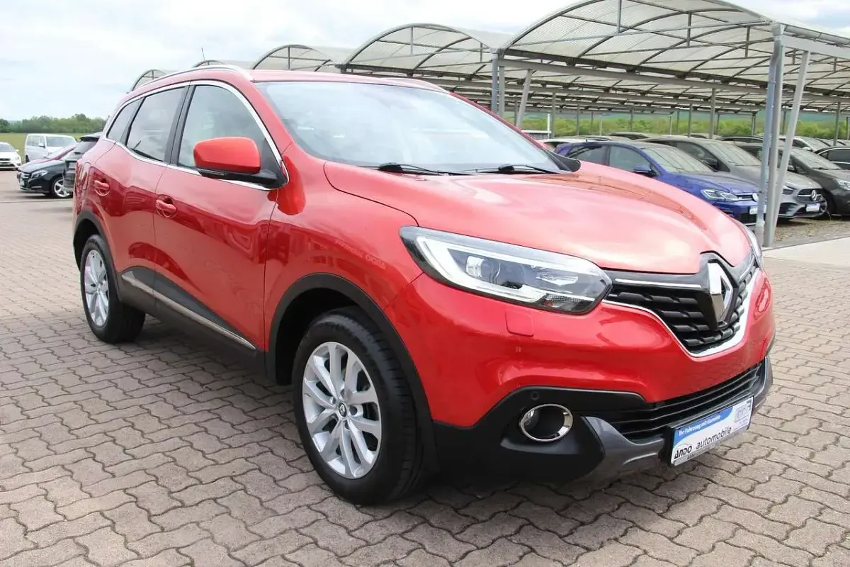 Używany Renault Kadjar Experience 131 KM (96 kW) 2016 Czerwony SUV