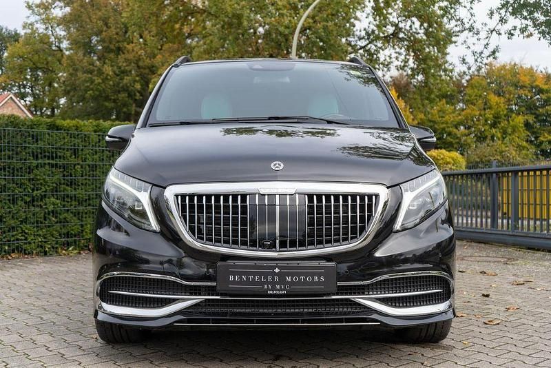 Obsidianschwarz metallic Gebraucht 2024 Mercedes V300 Van / Kleinbus | 106.990 € - Bild 1/4