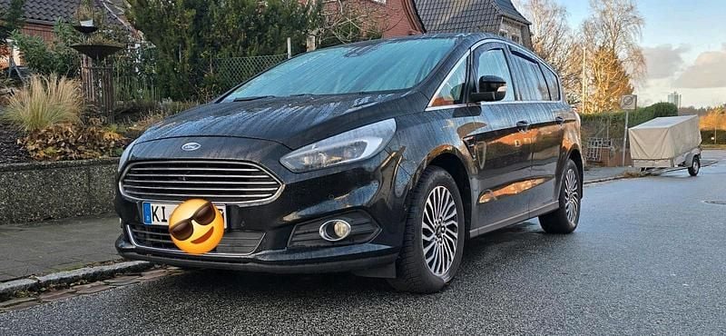 Gebraucht Ford S-MAX Titanium 190 PS (139 kW) 2019 Schwarz Van / Kleinbus