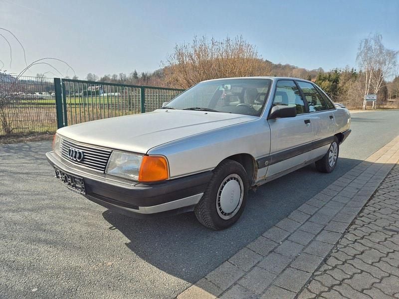 Gebraucht Audi 100 116 PS (85 kW) 1989 Silber Limousine