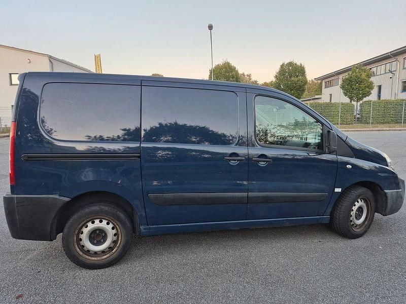 Blau Gebraucht 2007 Peugeot Expert Van | 3.900 € (Teuer) - Bild 1/4