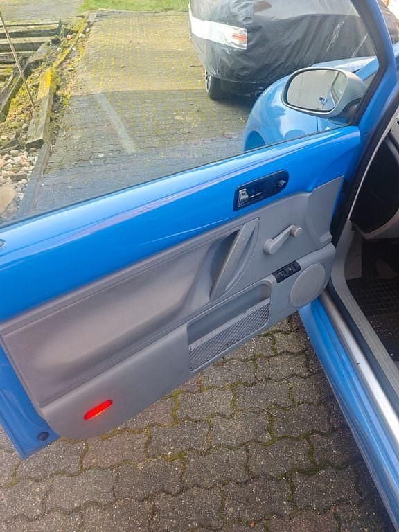 Gebraucht VW New Beetle 75 PS (55 kW) 2002 Blau Kleinwagen