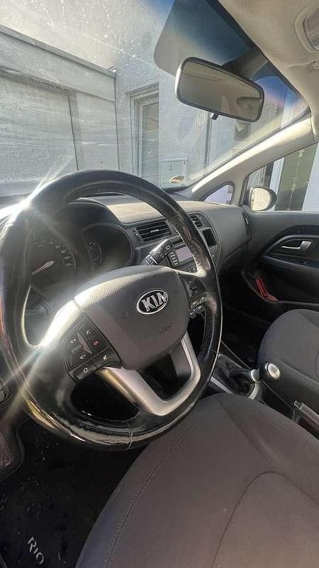 Gebraucht Kia Rio DREAM-TEAM Edition 86 PS (63 kW) 2014 Schwarz Kleinwagen